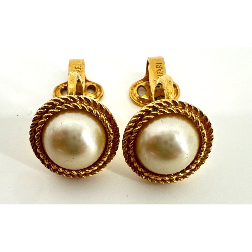 Vintage Crown Trifari Faux Pearl Rope Border Clip On Earrings Gold Tone Round
